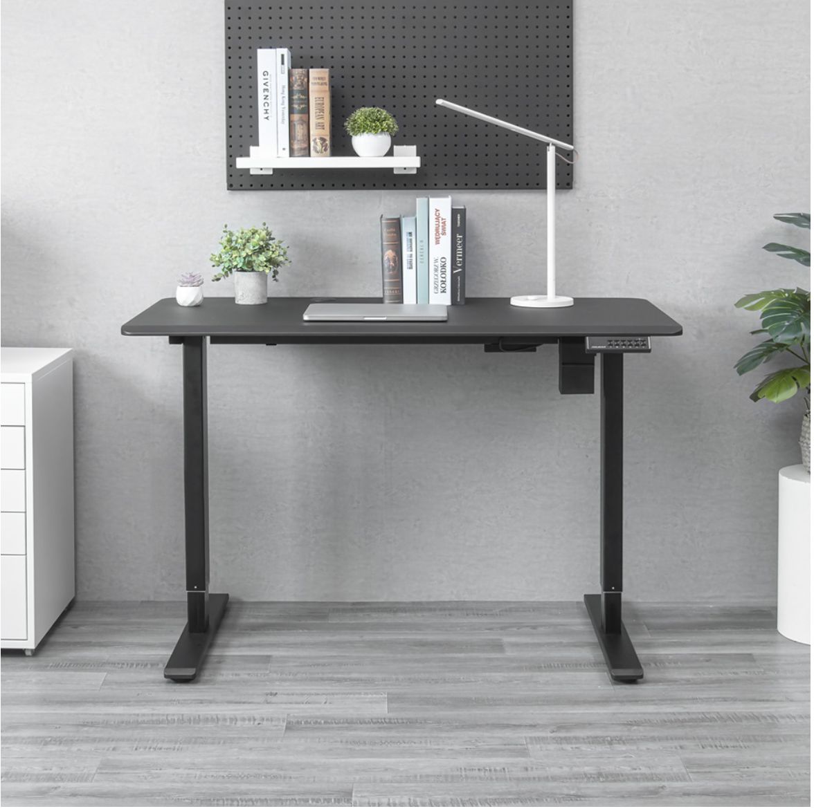 Escritorio Ajustable Cougar ROYAL MOSSA 120 negro